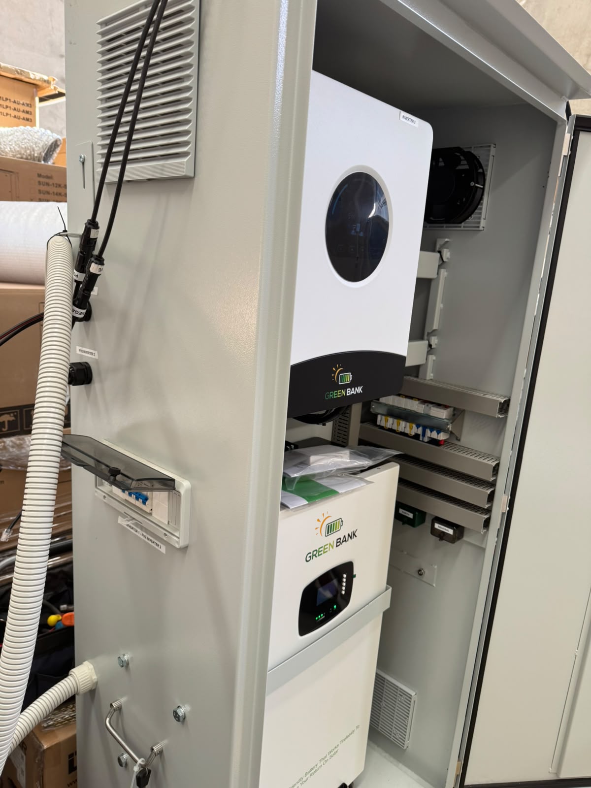 Green Bank Off Grid 12KW System (2x Greenbank 6.0 KW Single Phase Inverters) + 15 KWH lithium LiFePo4 battery + 22x 475W 10.45KW Solar Panels