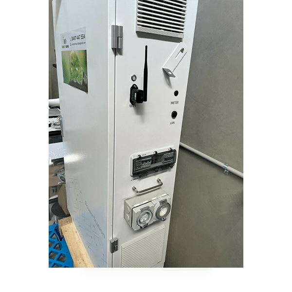 Green Bank Off Grid Solar System 3 phase 12KW inverter and 12KWH lithium battery